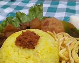 Foto langkah ke 4 dari resep Nasi Kuning Magic Com.