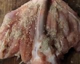 Foto langkah ke 2 dari resep Ayam Bungkus Bumbu Sambal Goreng.