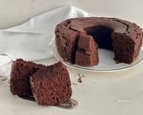 Foto del passaggio 4 della ricetta Ciambellone all'acqua al cacao