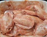 A picture of step 1 of Fermented beancurd Chicken Wings 南乳雞翼.