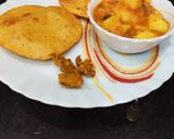 A picture of step 4 of Aloo ki puri.