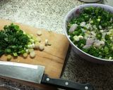 A picture of step 1 of Mushroom Magiritsa Soup.