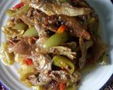 Foto langkah ke 2 dari resep Tumis ikan asin tomat hijau.
