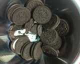 Foto langkah ke 1 dari resep Bola-Bola Oreo.
