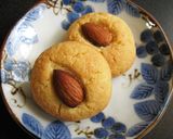 A picture of step 4 of Almond Cookies.