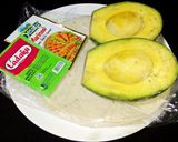 Foto langkah ke 1 dari resep Happy Morning Wrap (Sarapan Western Fusion Dengan Tortilla Panggang Full Isian ala Najah).