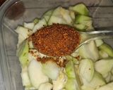 Foto langkah ke 2 dari resep Rujak Jambu Kristal.
