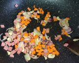 Foto langkah ke 2 dari resep Tumis Makaroni (Bekal Anak Sekolah).