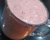 A picture of step 2 of Strawberry Smoothie.