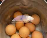 Foto del paso 1 de la receta: Huevos 🥚 rellenos diferentes 😜