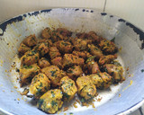 મેથી અને દુધી ના મુઠીયા (Methi Dudhi Muthia Recipe In Gujarati) રેસીપી સ્ટેપ3ફોટો