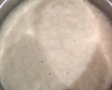 A picture of step 3 of Semolina Sandwich Dhokla.