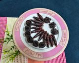 A picture of step 12 of Homemade Fruit Leather (Lavashak).