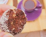 صورة لخطوة 3 من وصفة كرات جوز الهند خفيفة ولذيذة 😋