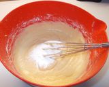 Áfonyás-citromos-joghurtos sütemény recept fázis 2 fotója