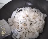 รูปขั้นตอนการทำที่ 2 ของ ก๋วยเตี๋ยวคั่วไก่ง่าย