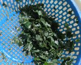 Hình bước làm 2 của món Canh gà lá giang