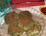 A picture of step 4 of Palak Chole Cheese Fitters......Baked.