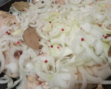 Foto del paso 3 de la receta: Pollo al escabeche