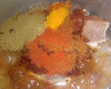 A picture of step 2 of Chicken Gravy Masala.