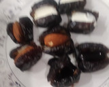 A picture of step 3 of Stuffed Dates.