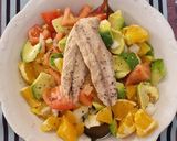 Foto del paso 1 de la receta: Ensalada de tomates, aguacate y naranjas con melva