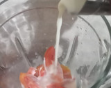 Foto langkah ke 3 dari resep Jus tomat susu praktis.