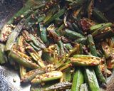 A picture of step 3 of Besan bhindi.