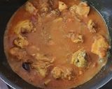 A picture of step 6 of Chicken kassa.