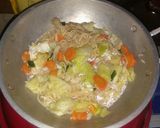 Foto langkah ke 4 dari resep Mie Tek Tek Sayur Ceker.