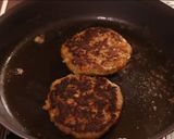 চিকেন বার্গার (Chicken burger recipe in bengali) রেসিপি ধাপ - 2 ছবি