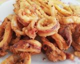 A picture of step 5 of Fried Calamari.