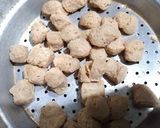 A picture of step 1 of Soya chunk fried rice.