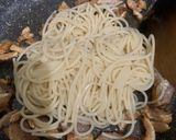 Foto langkah ke 5 dari resep Spaghetti Carbonara.