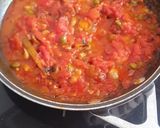 A picture of step 2 of Pasta in spicy chorizo tomato sauce with capers.