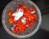 Foto langkah ke 2 dari resep Sambal bawang klasik.
