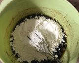 Foto langkah ke 4 dari resep Muffin Coklat Chocochips ala Breadtalk.
