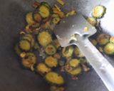 উচ্ছে আলু ভাজা(ucche aloo bhaja recipe in Bengali) রেসিপি ধাপ - 3 ছবি