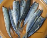 Foto langkah ke 1 dari resep Balado Ikan Pindang/Ikan Layang Spesial.