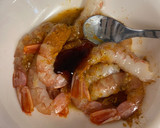 Foto del paso 1 de la receta: Gambones crujientes marinados al curry