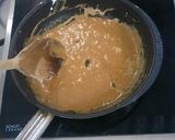 A picture of step 2 of Caramel Cookies Cake.