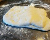 Foto del paso 4 de la receta: Medialunas de manteca!