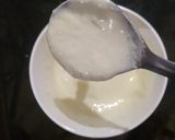A picture of step 2 of Strawberry Malt Shake.