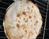 Foto del paso 2 de la receta: Quesadillas ibéricas con tomates cherry