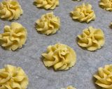 A picture of step 3 of Homemade butter cookies.