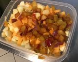 Une image de l'étape 9 de Salade de melon et banane aux fruits du jardin.