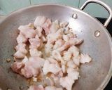 Hình bước làm 1 của món Mắm lóc chưng tốp mỡ
