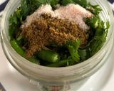 A picture of step 2 of Spicy Green Chutney (Teekhi Chutney).