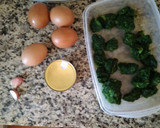 Foto del paso 1 de la receta: Tortilla de espinacas y atún