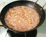 Hình bước làm 1 của món Thịt ba chỉ xào mắm ruốc